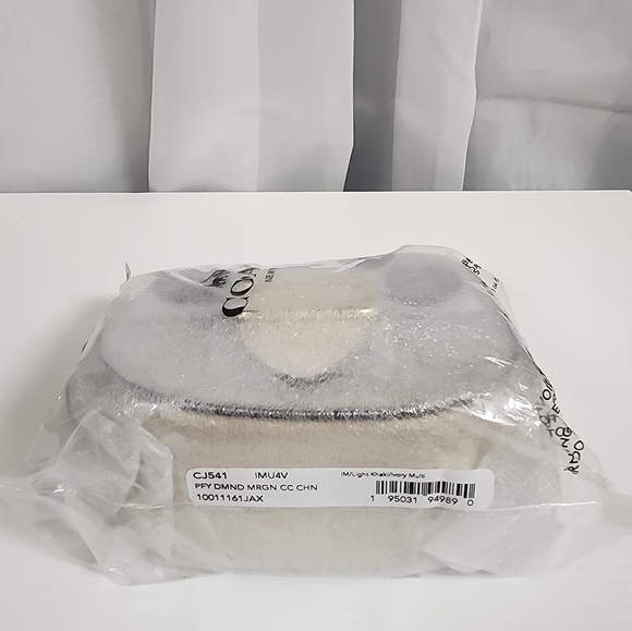 NWT Coach Morgan Card Case On A Chain - Picture 9 of 13